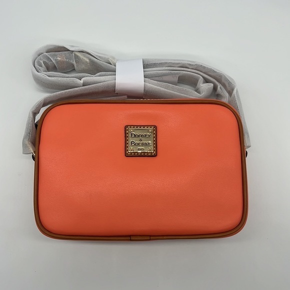 Dooney & Bourke Wexford Leather Camera Crossbody Coral - Picture 2 of 14